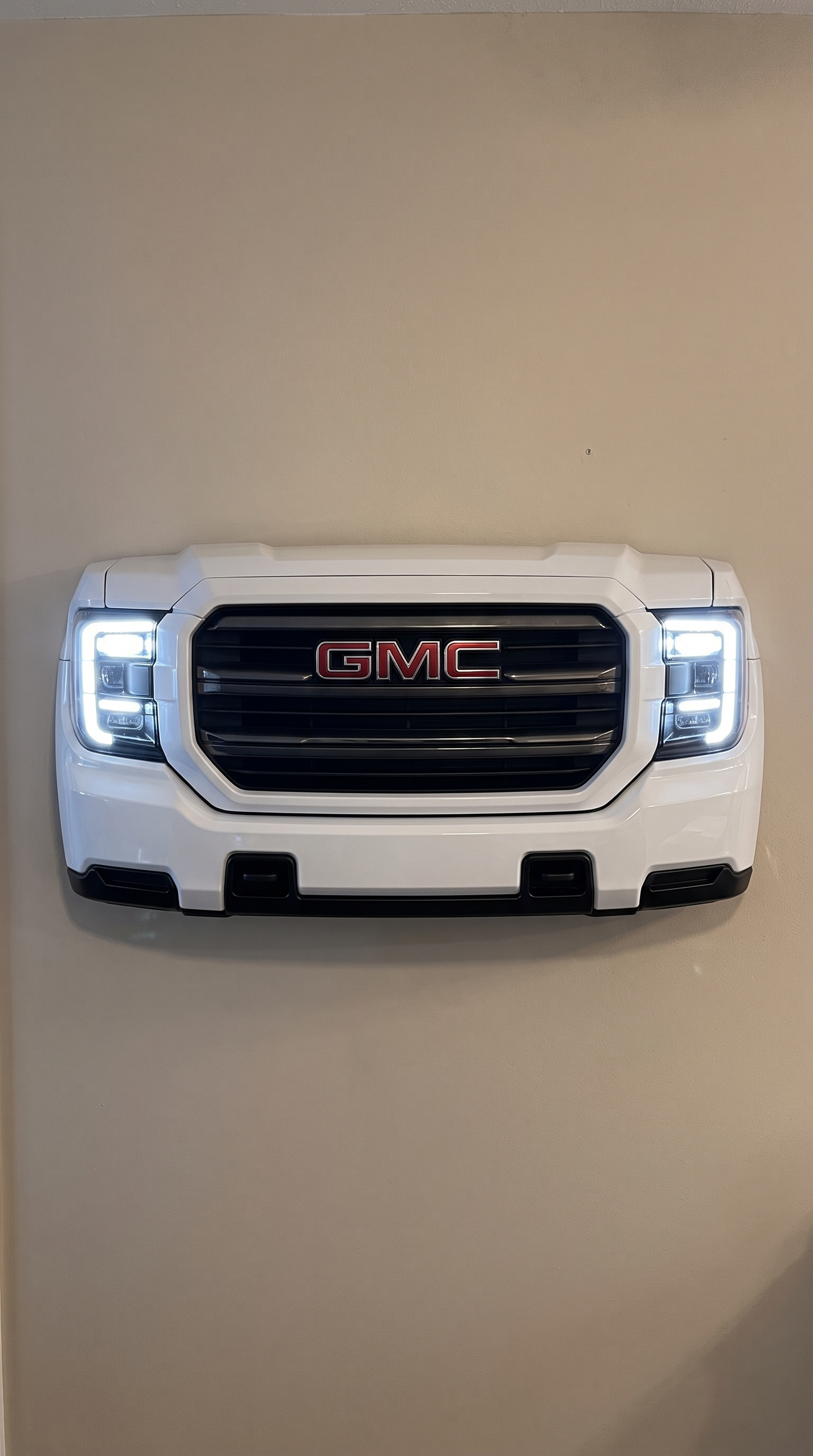 Frontline Bumpers Grille Wall Mount